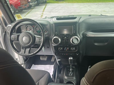 2018 Jeep Wrangler JK Sahara 4x4