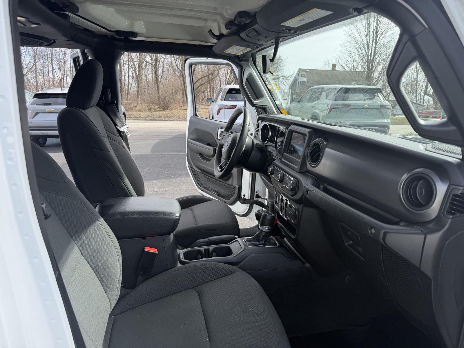 2023 Jeep Gladiator Sport S