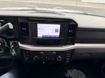 2025 Ford Super Duty F-350 SRW XL