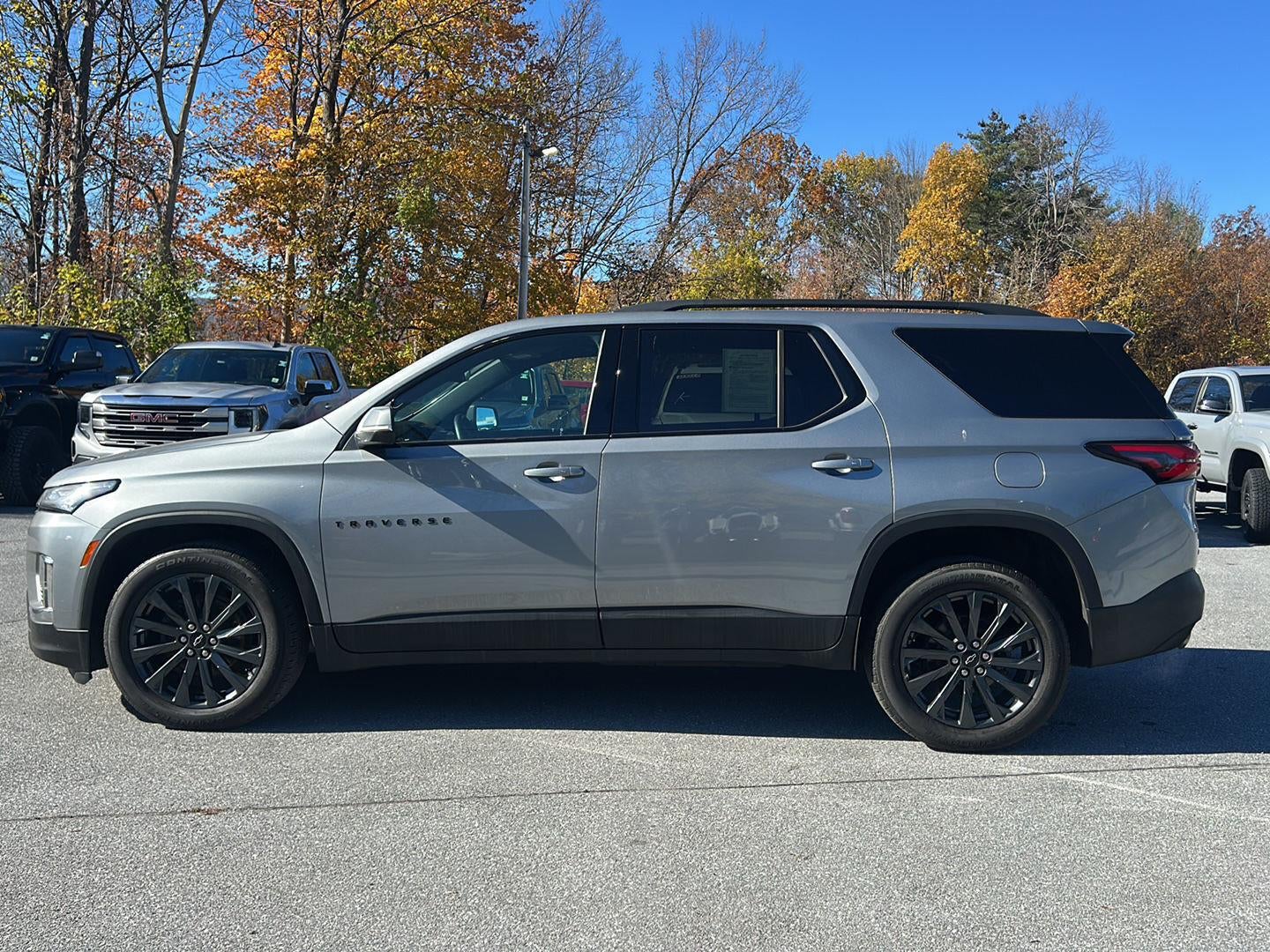 2023 Chevrolet Traverse RS
