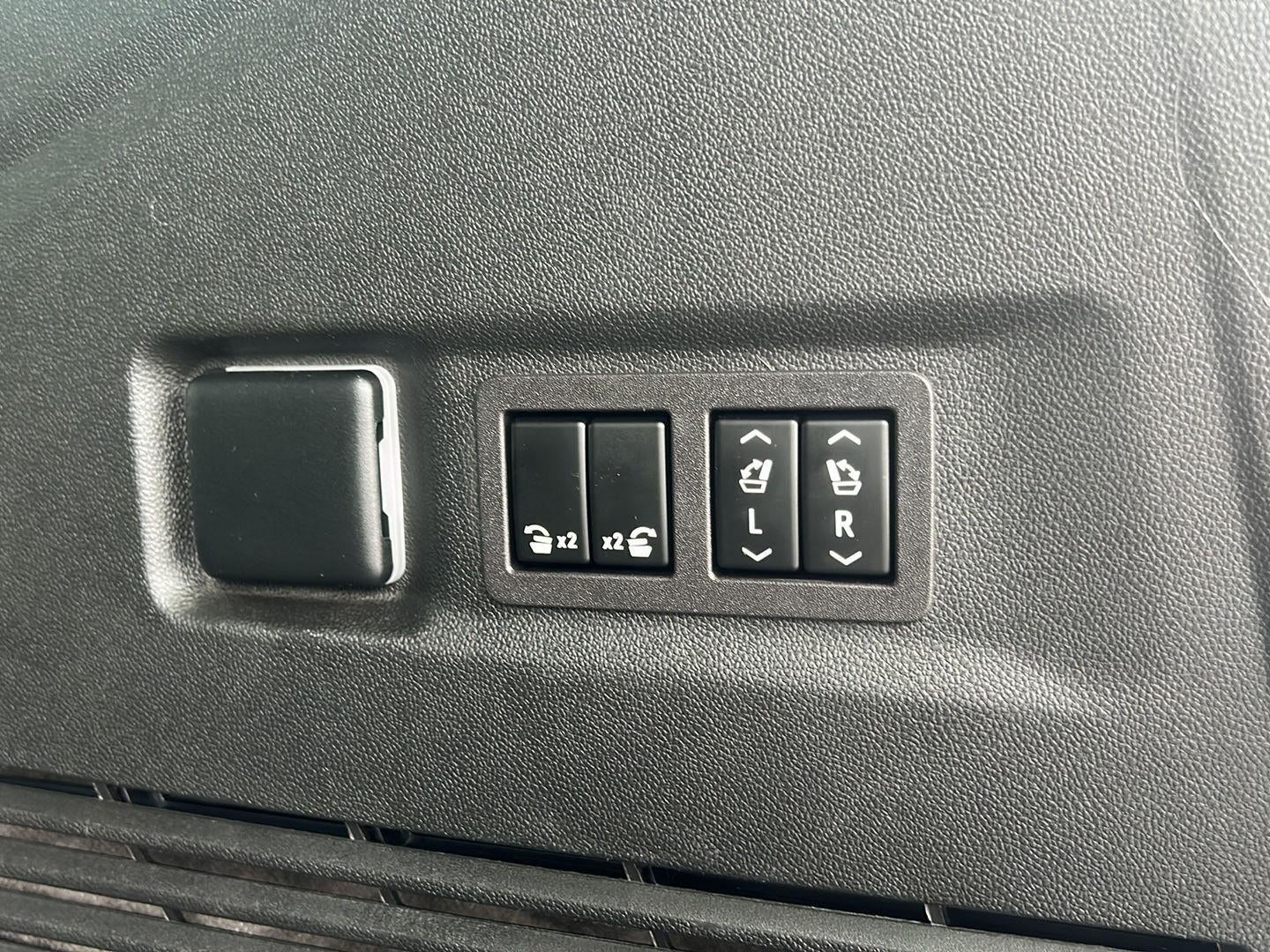 2024 Chevrolet Suburban RST