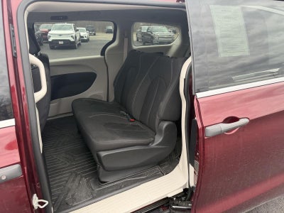 2021 Chrysler Voyager L