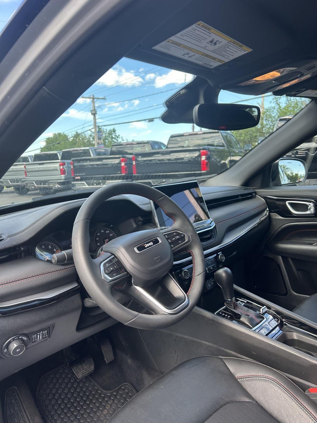 2025 Jeep Compass Trailhawk