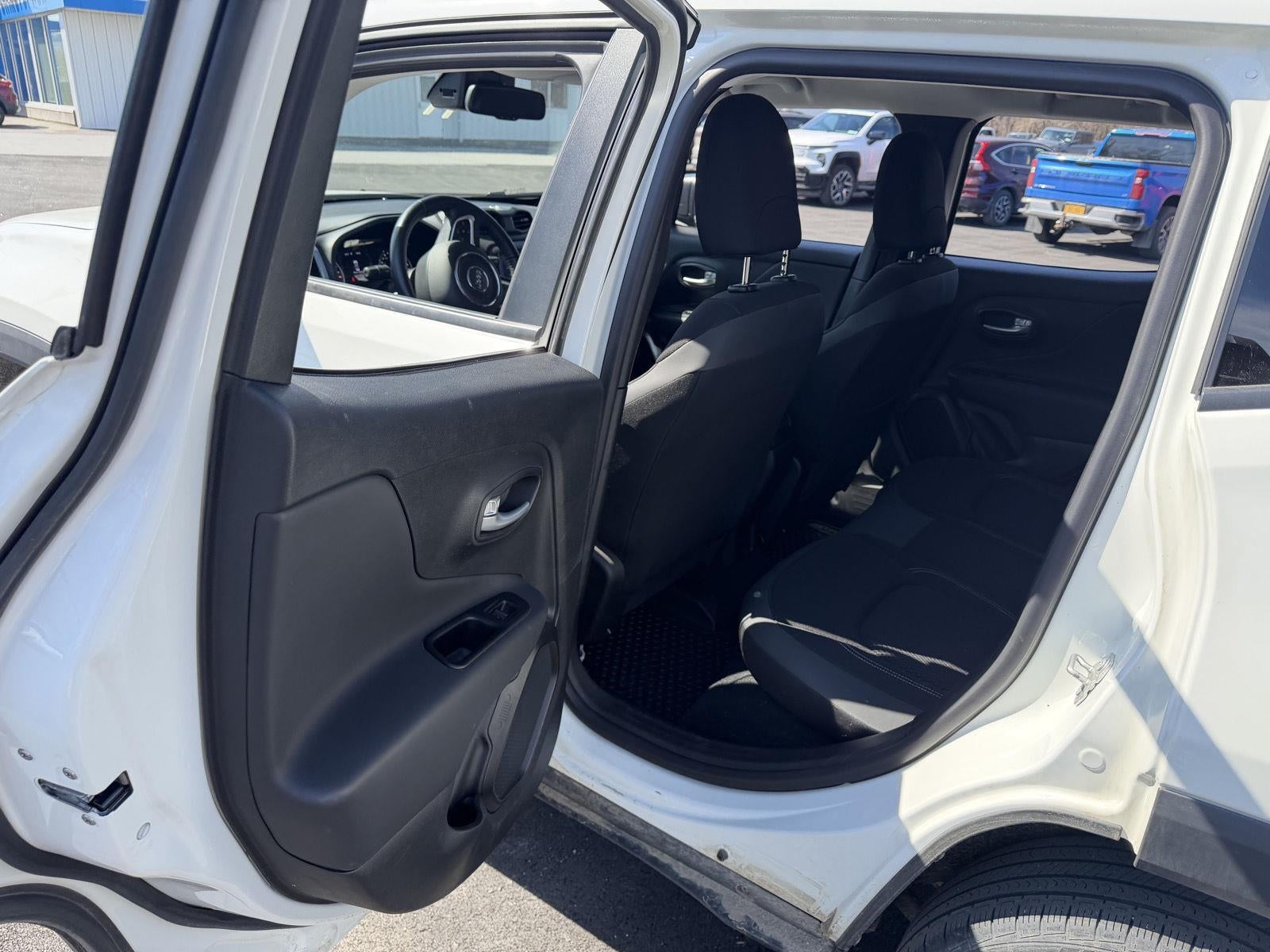 2023 Jeep Renegade Latitude