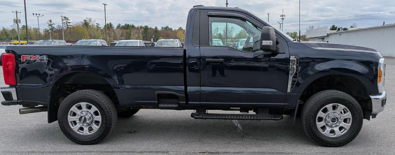 2023 Ford Super Duty F-350 SRW XL