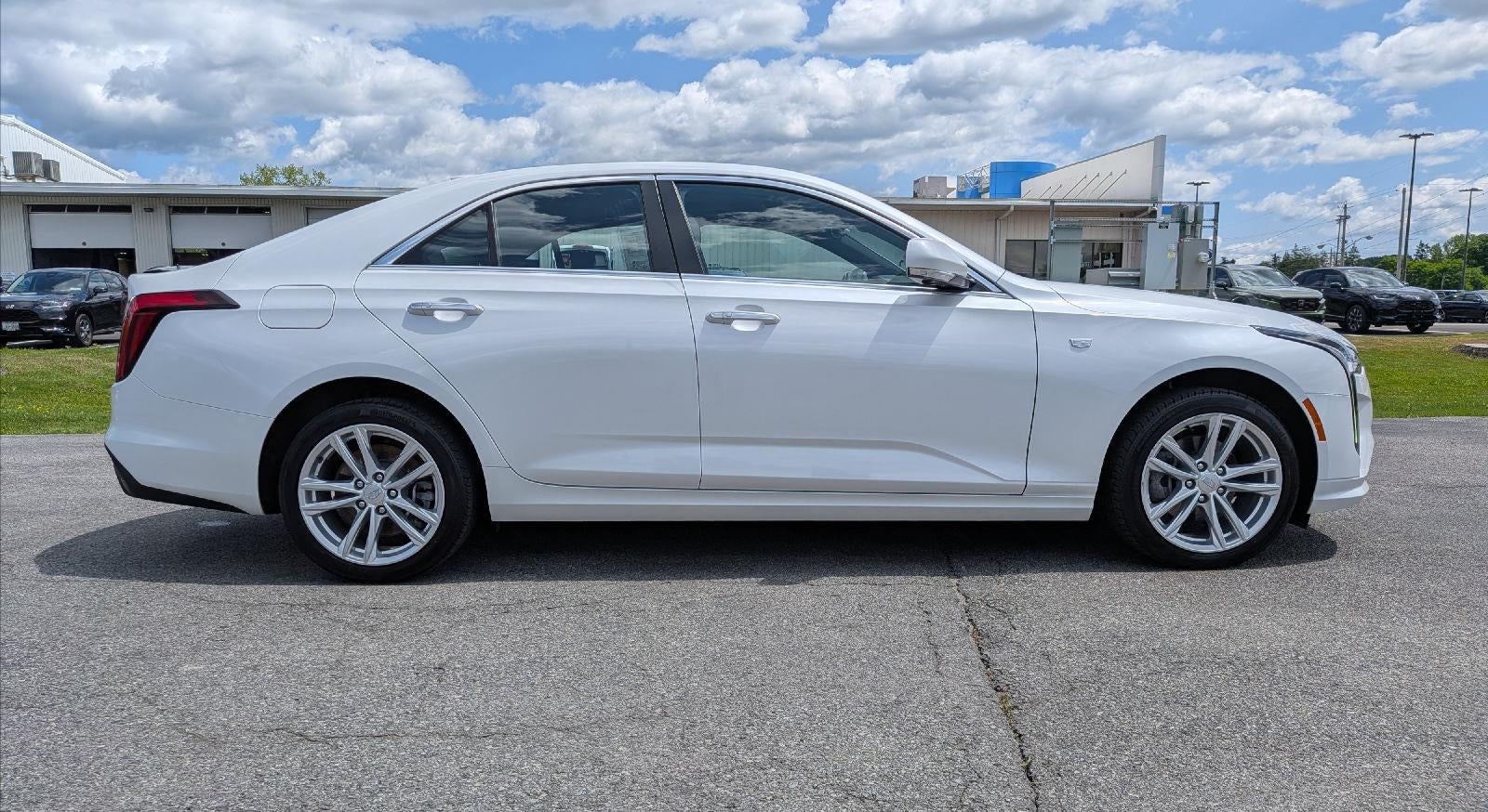 2023 Cadillac CT4 Luxury