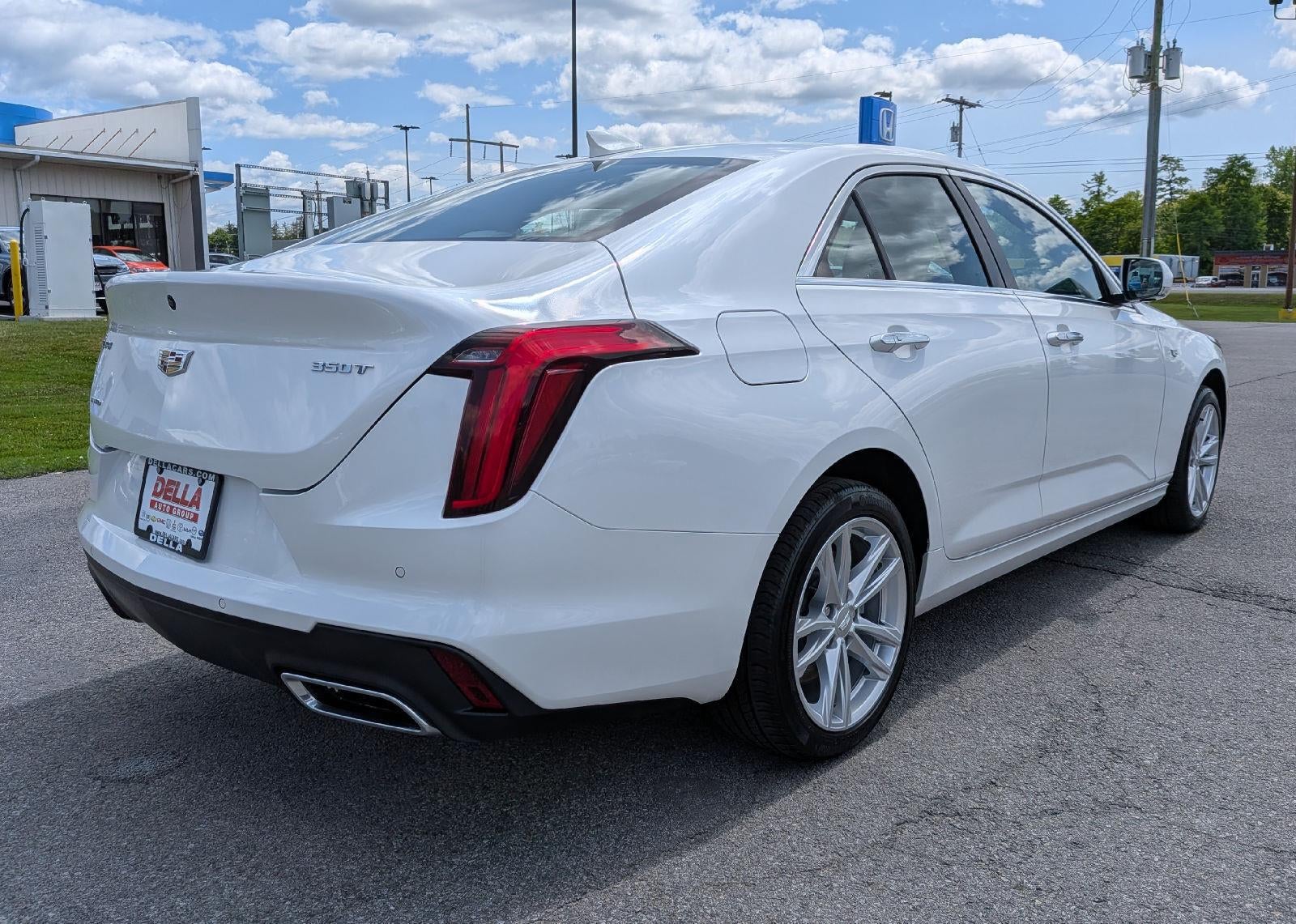 2023 Cadillac CT4 Luxury