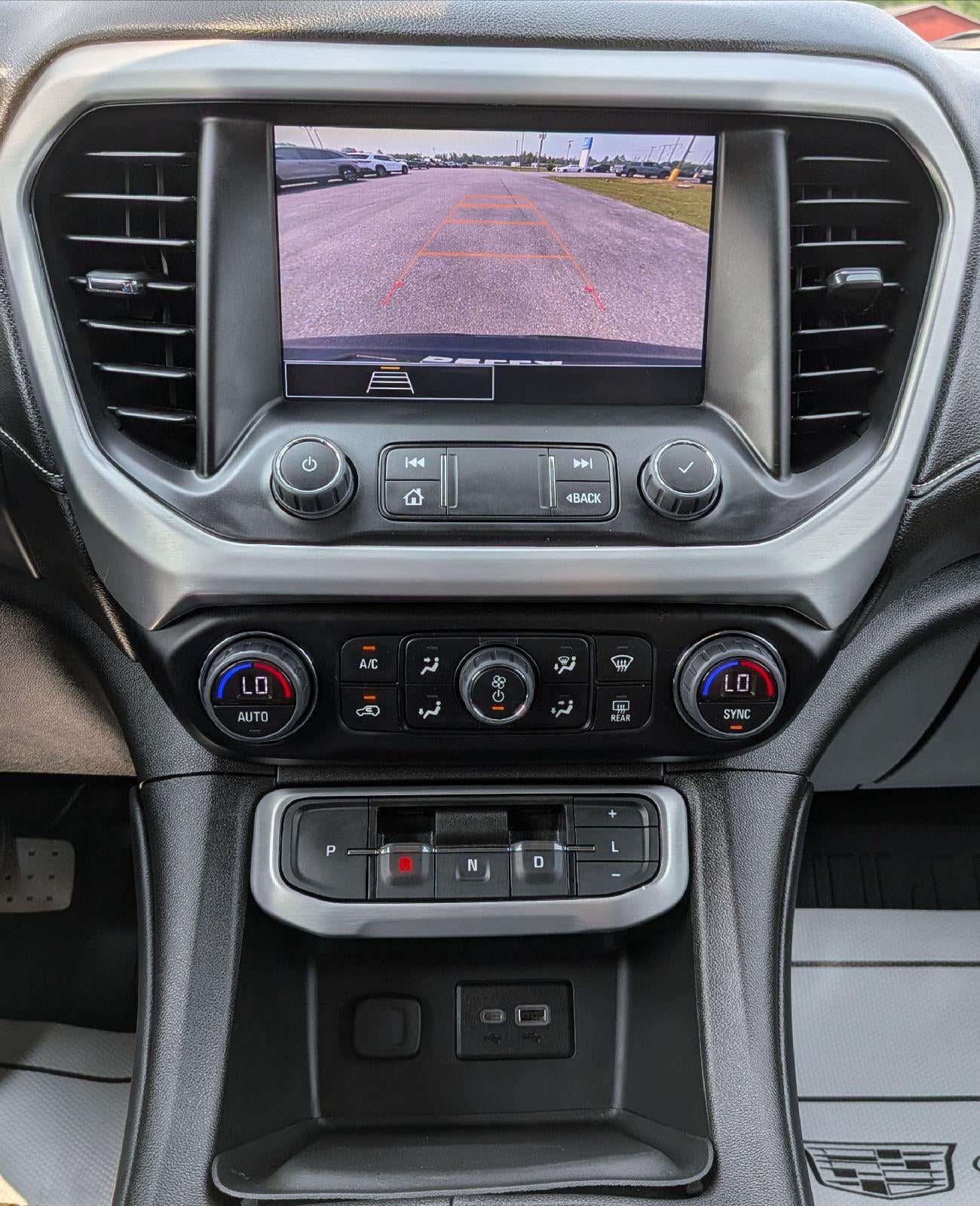 2023 GMC Acadia SLE