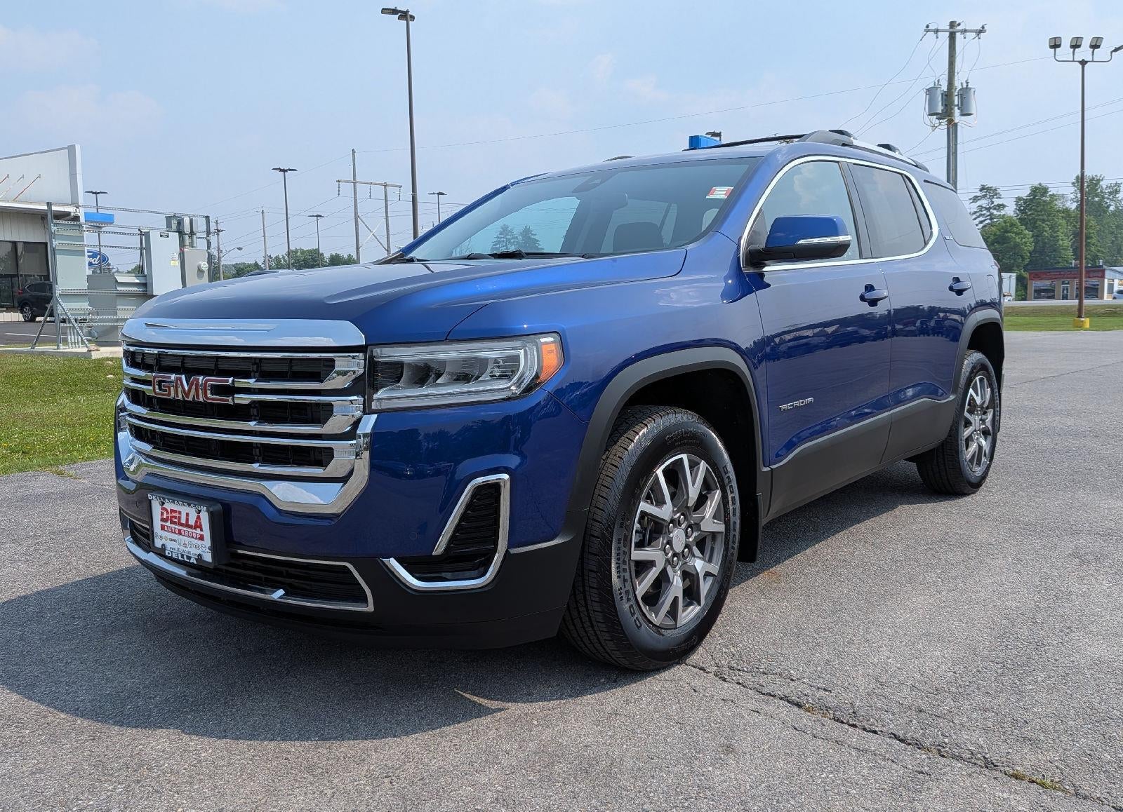 2023 GMC Acadia SLE