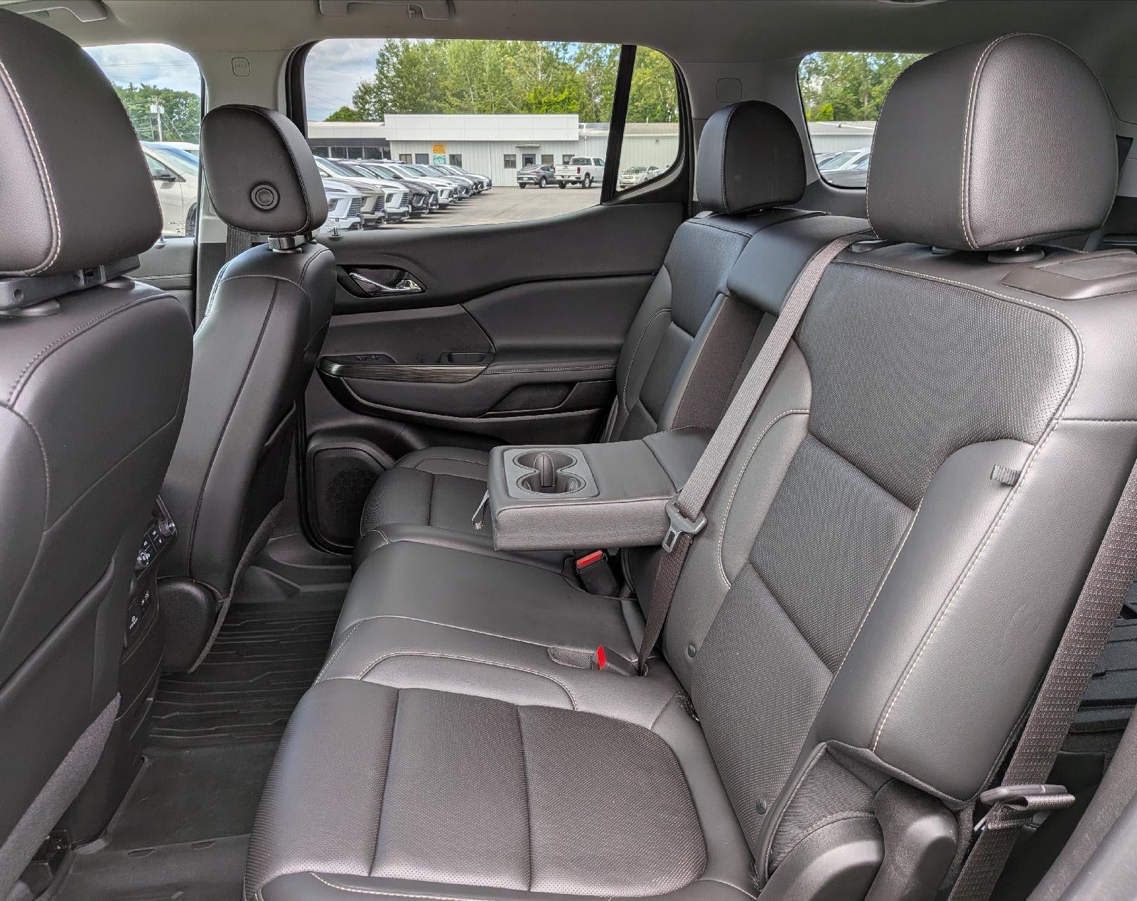 2021 GMC Acadia SLT