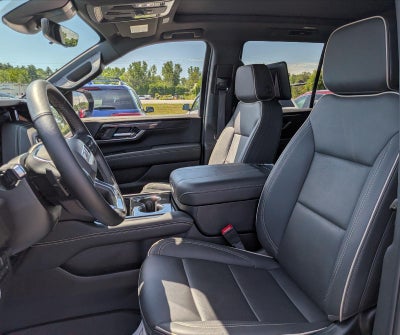 2025 GMC Yukon Elevation