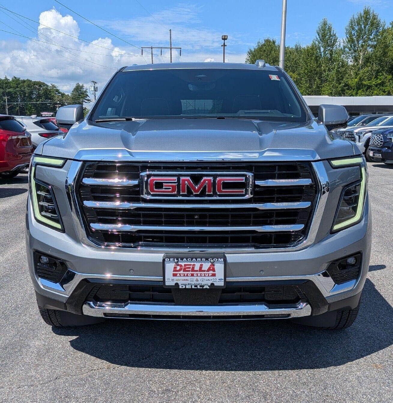 2025 GMC Yukon Elevation