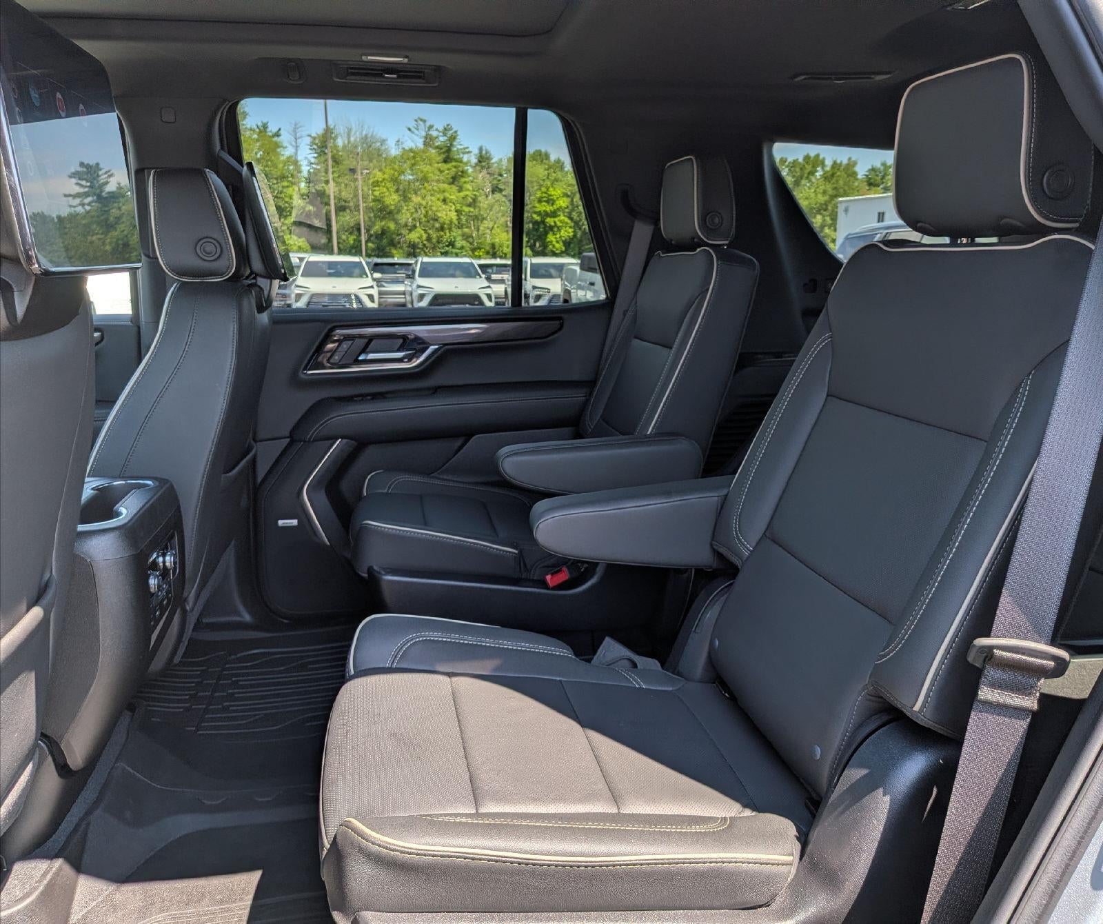 2025 GMC Yukon Elevation