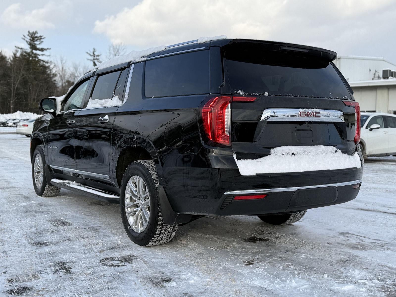 2022 GMC Yukon XL SLT
