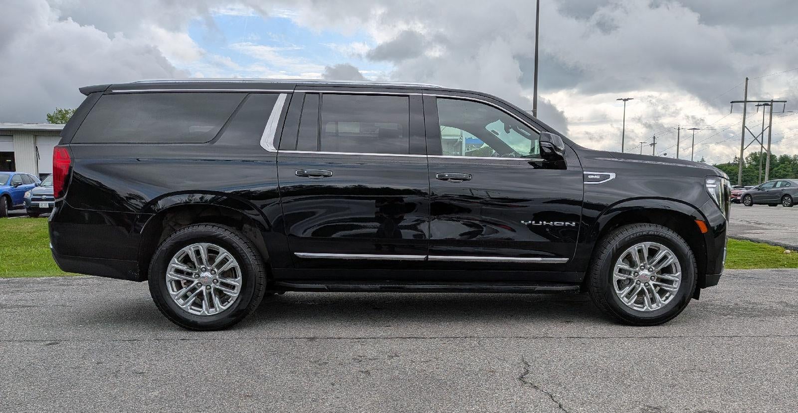 2023 GMC Yukon XL SLT