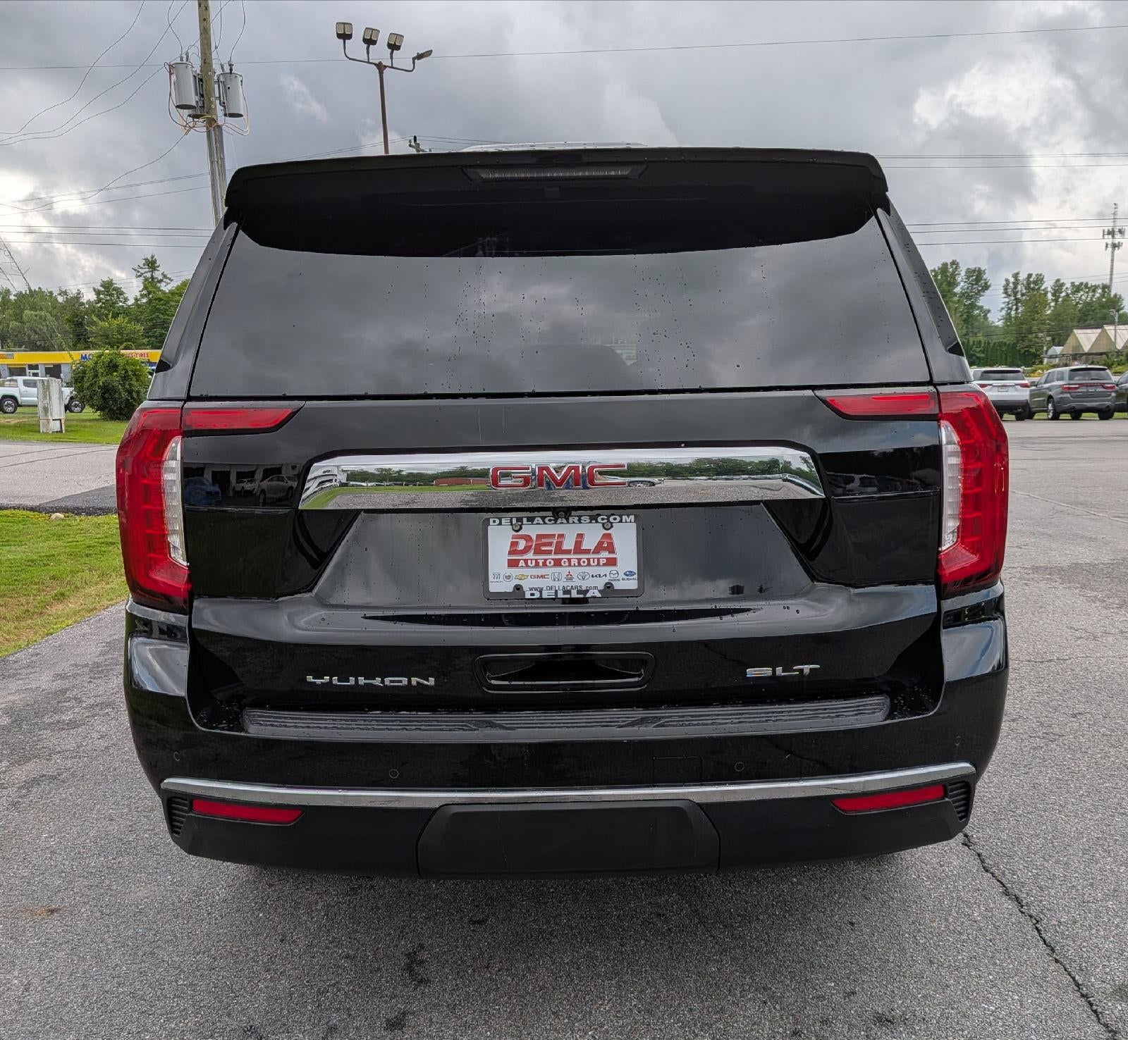 2023 GMC Yukon XL SLT