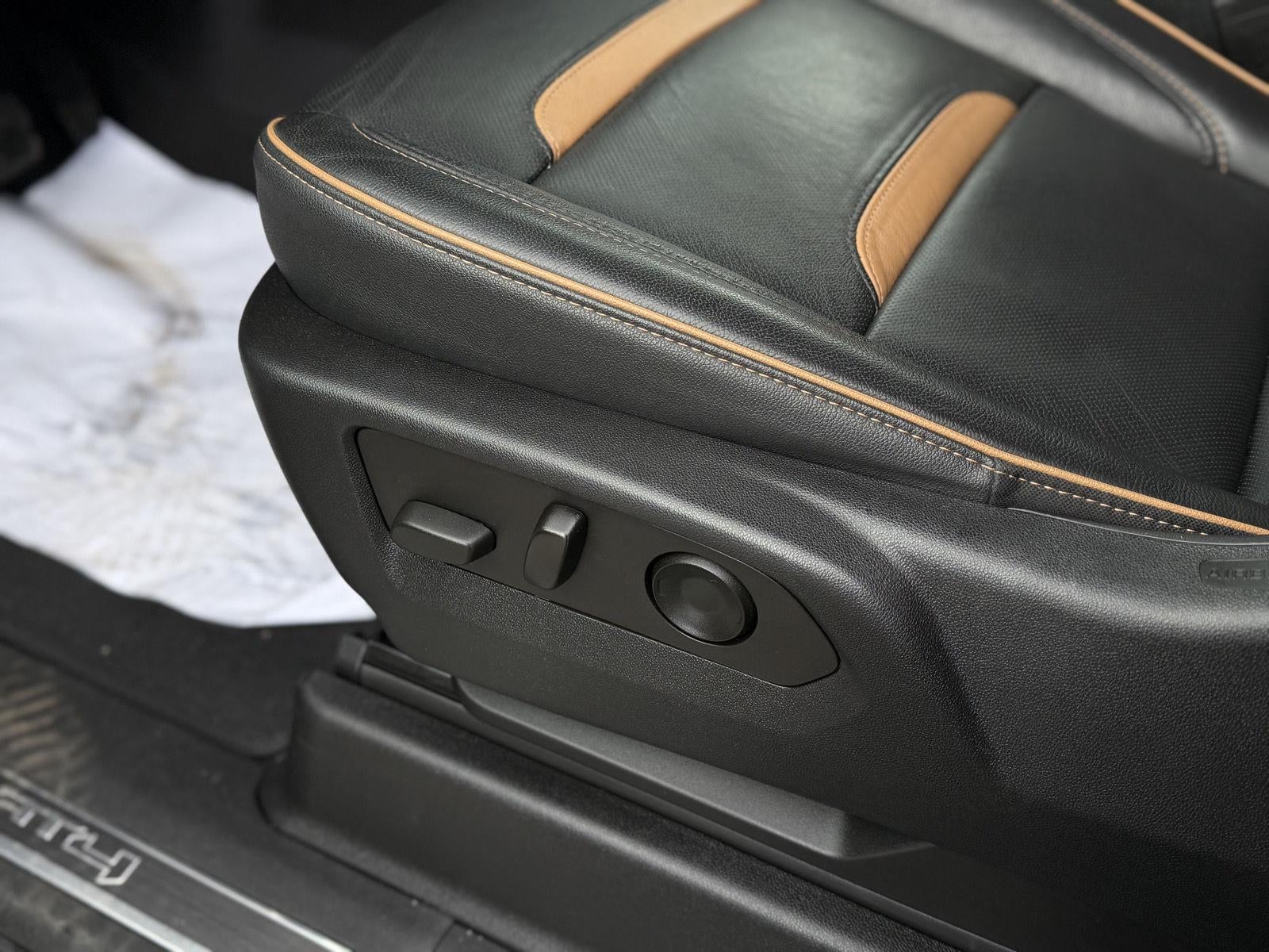 2023 GMC Yukon XL AT4