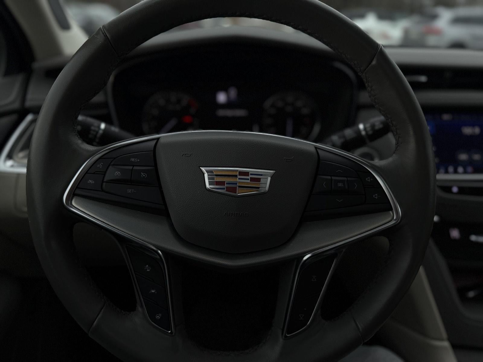 2023 Cadillac XT5 Premium Luxury