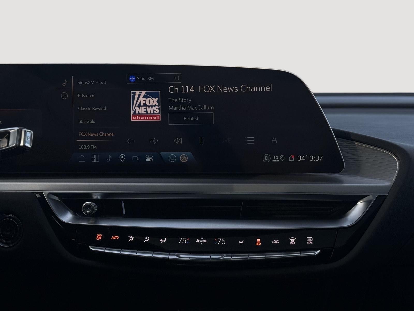 2025 Cadillac LYRIQ Luxury 1