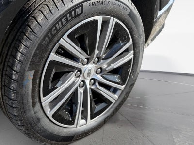 2025 Cadillac LYRIQ Luxury 1