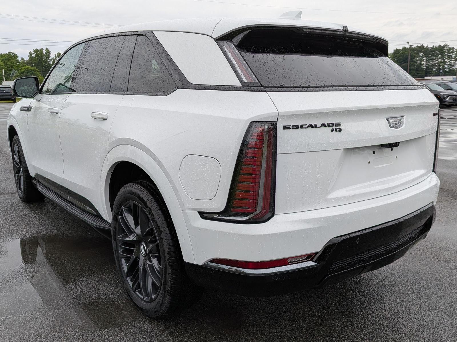 2025 Cadillac ESCALADE IQ Sport 1