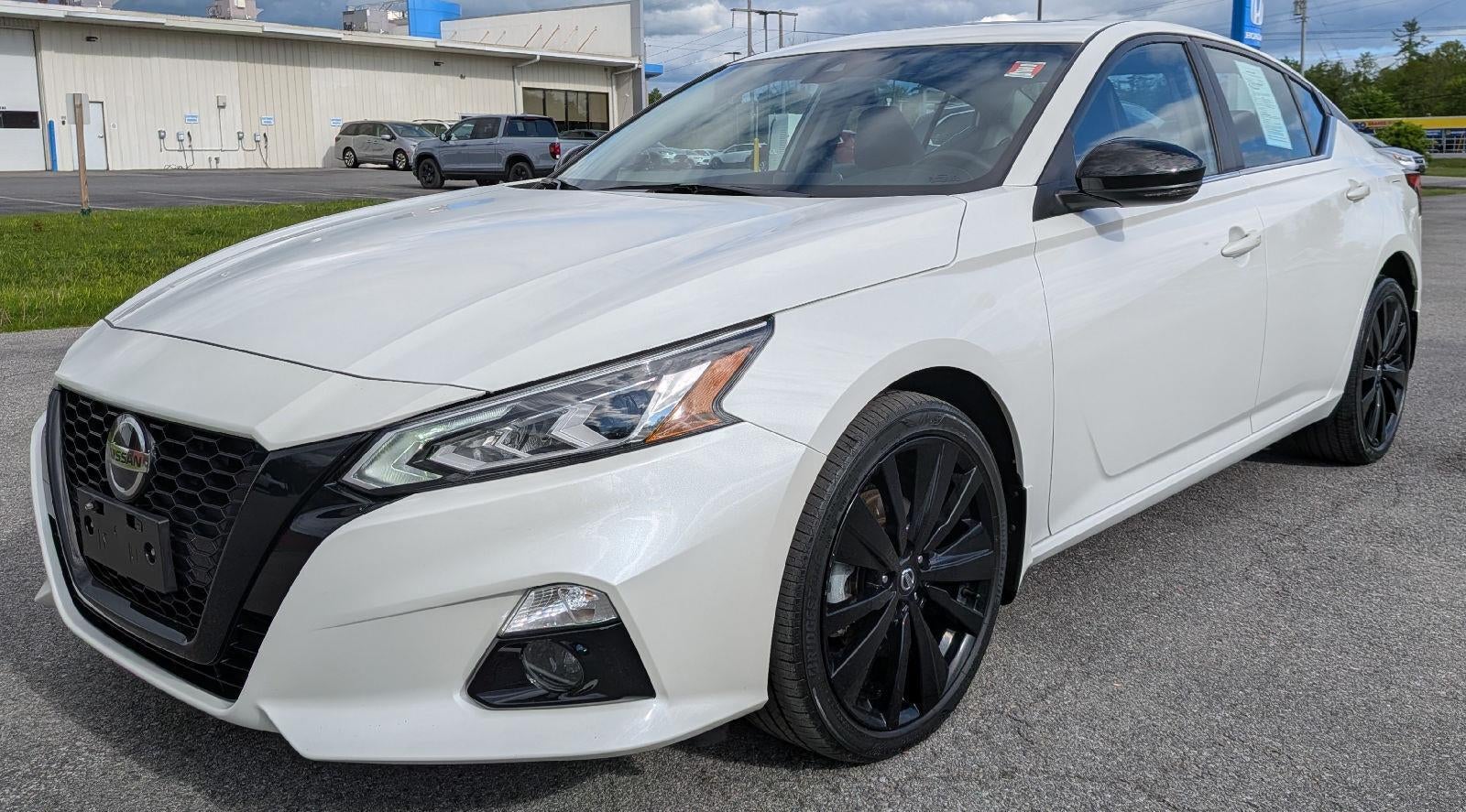 2022 Nissan Altima 2.5 SR