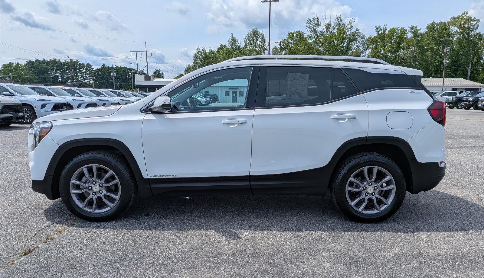 2024 GMC Terrain SLT