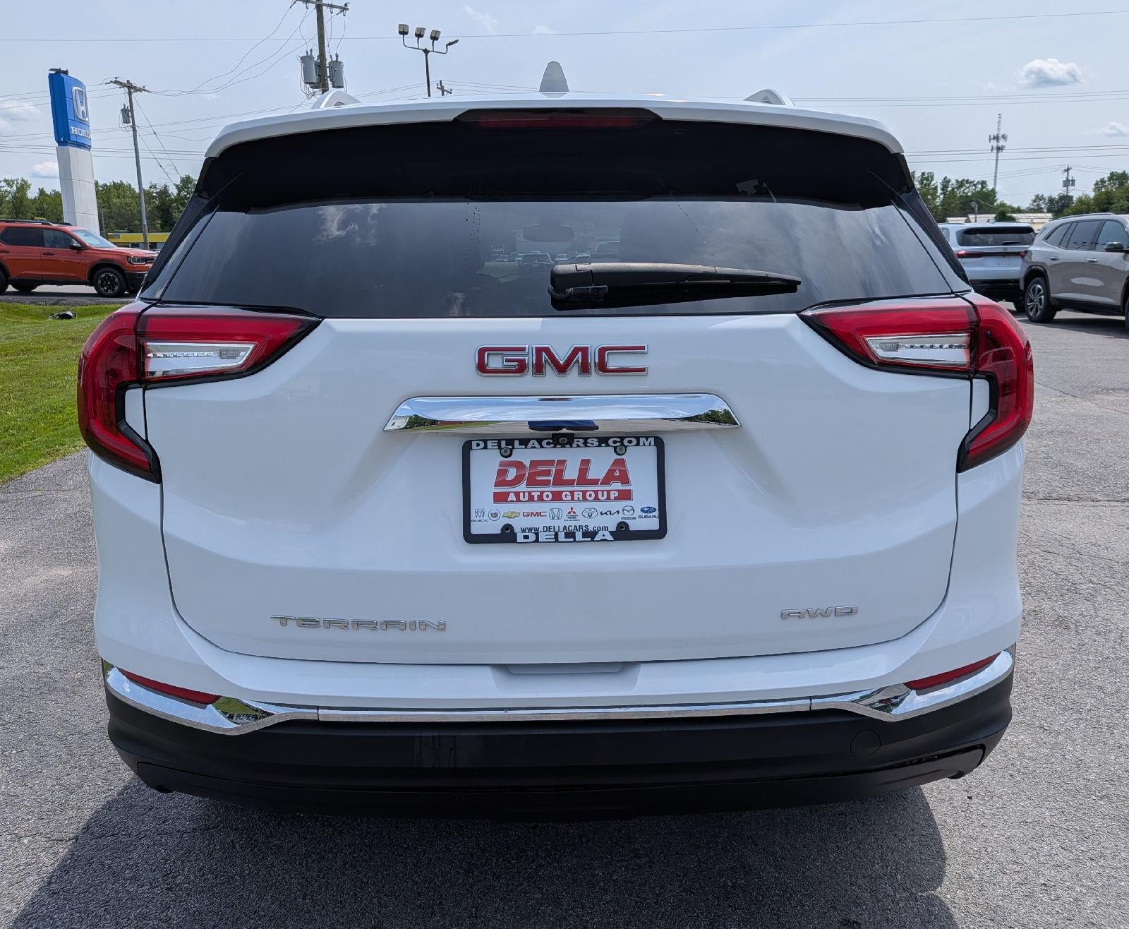 2024 GMC Terrain SLT