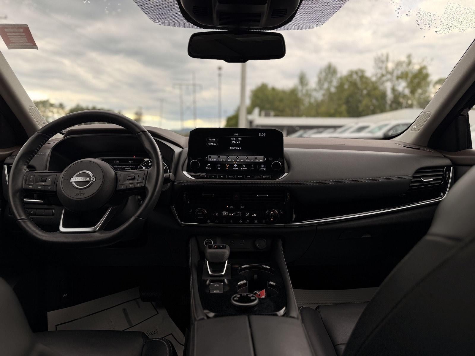 2022 Nissan Rogue SL