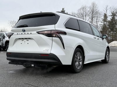 2023 Toyota Sienna XLE