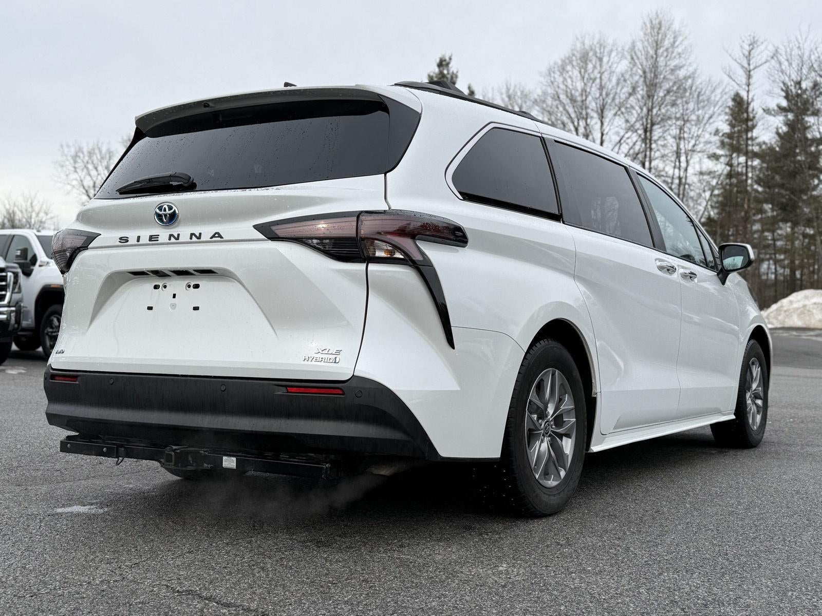 2023 Toyota Sienna XLE