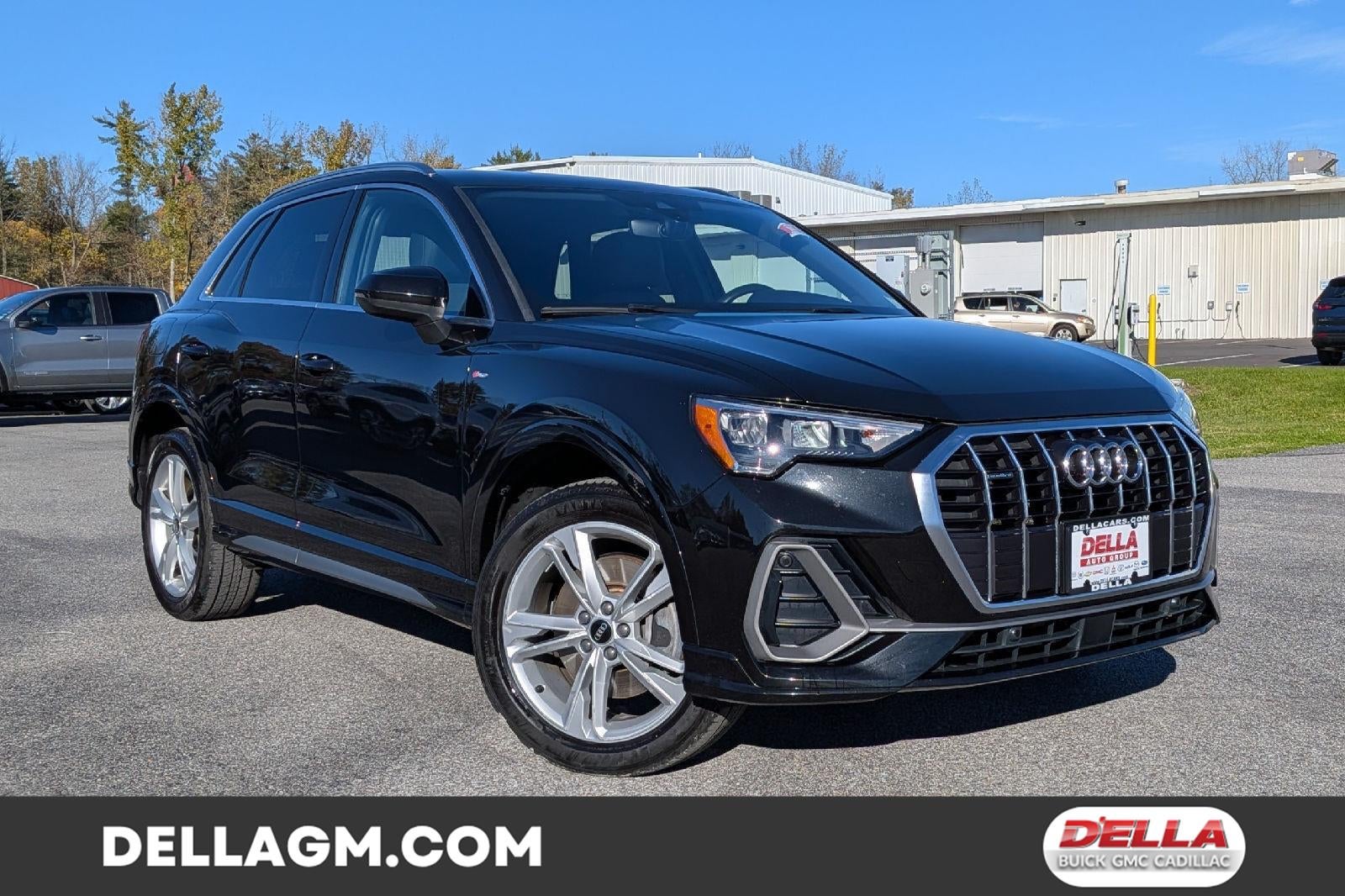 2022 Audi Q3 S line Premium