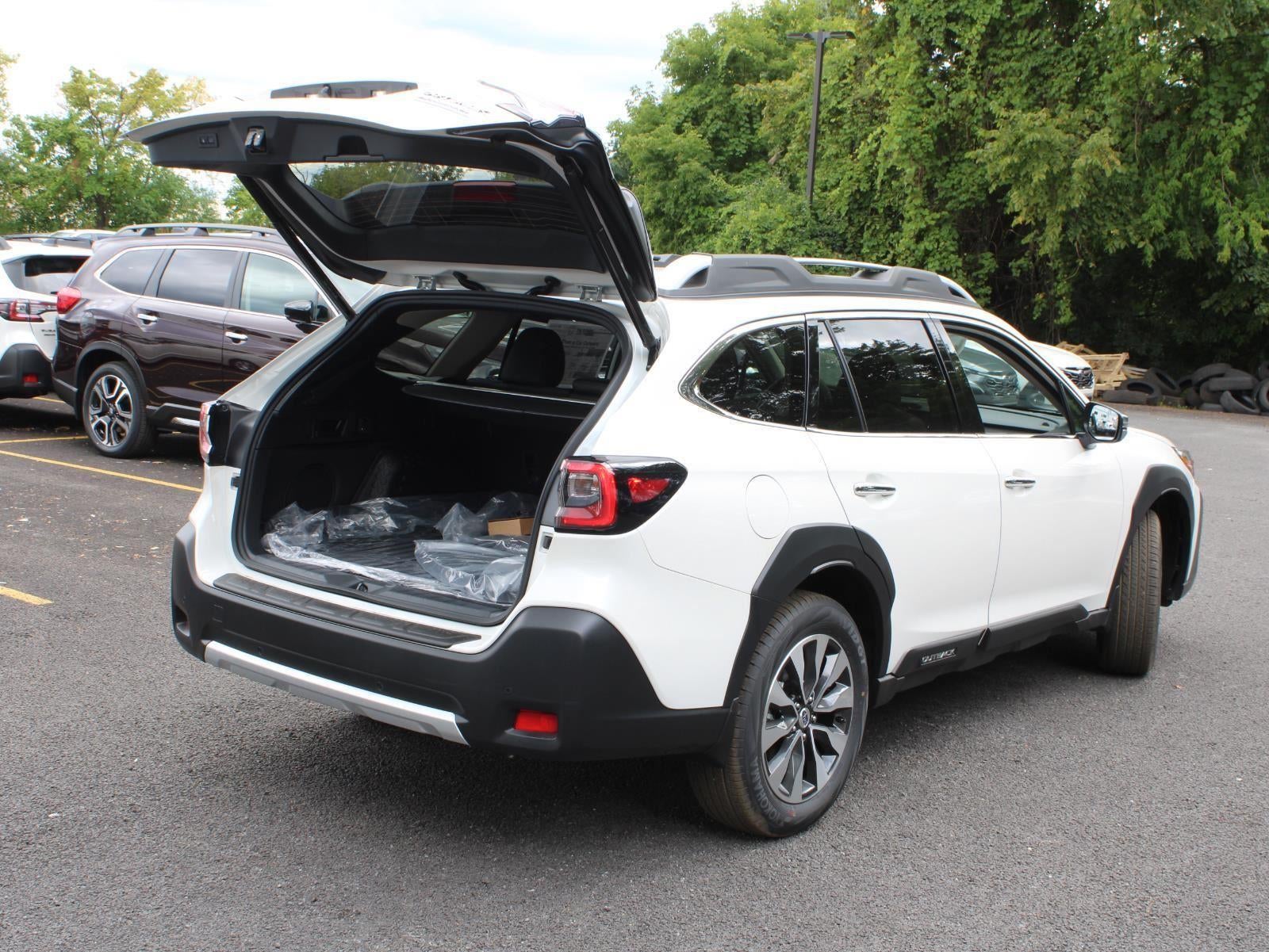2025 Subaru Outback Touring XT