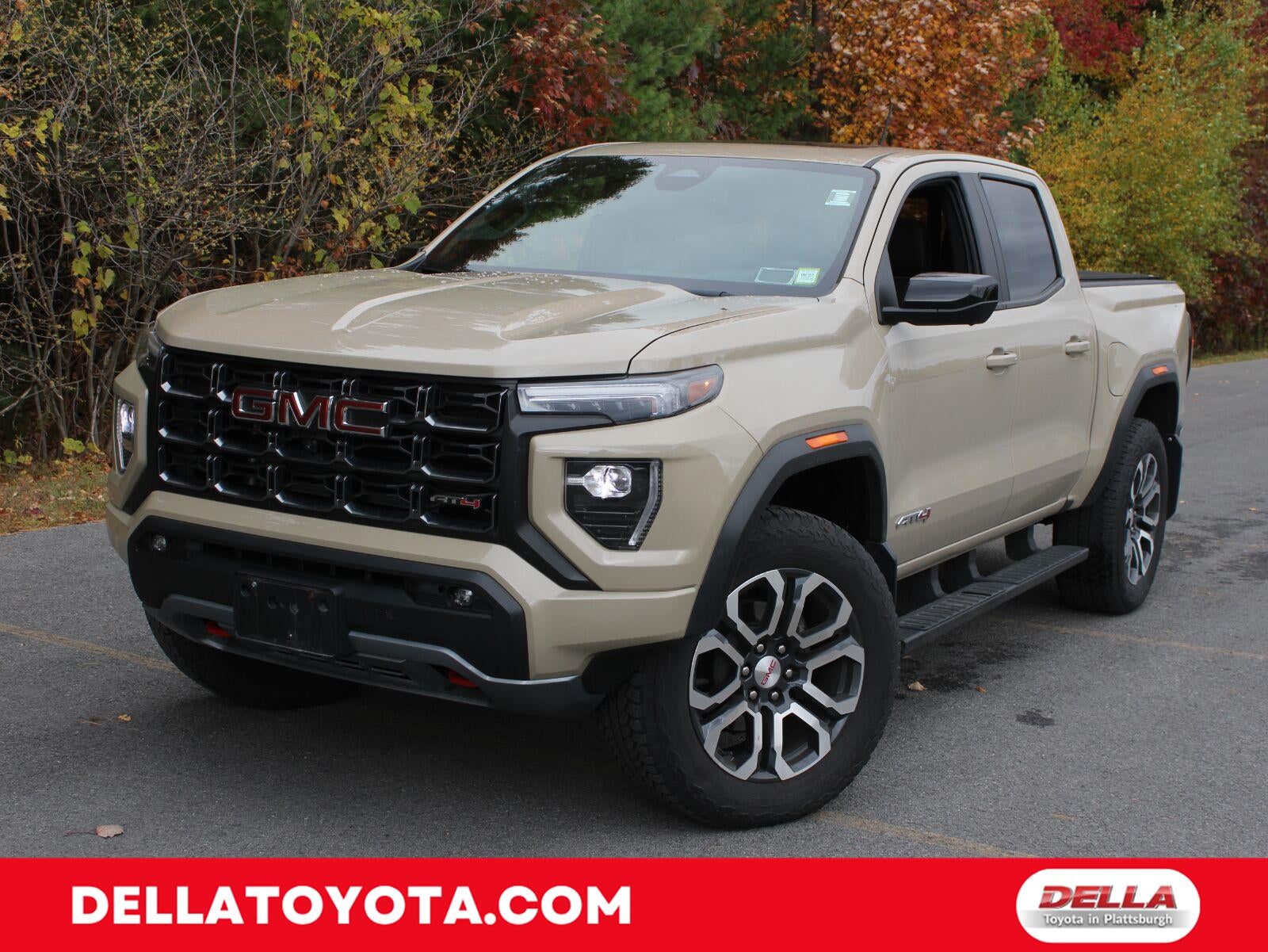 2024 GMC Canyon 4WD AT4