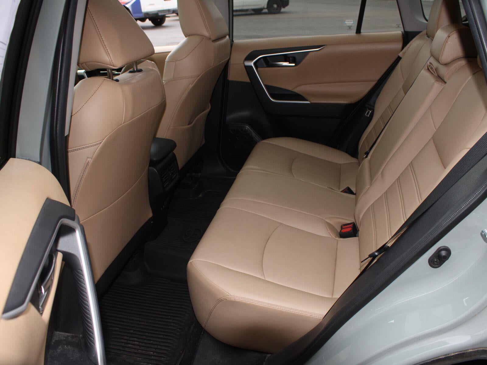 2020 Toyota RAV4 XLE Premium
