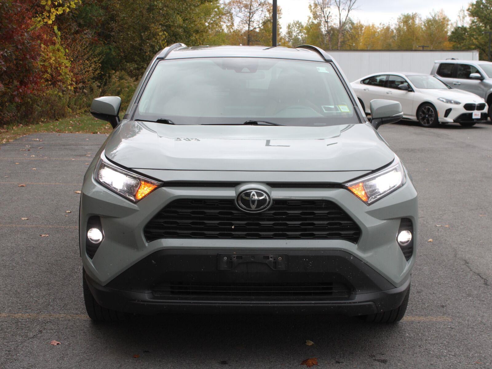 2020 Toyota RAV4 XLE Premium