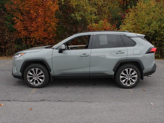 2020 Toyota RAV4 XLE Premium