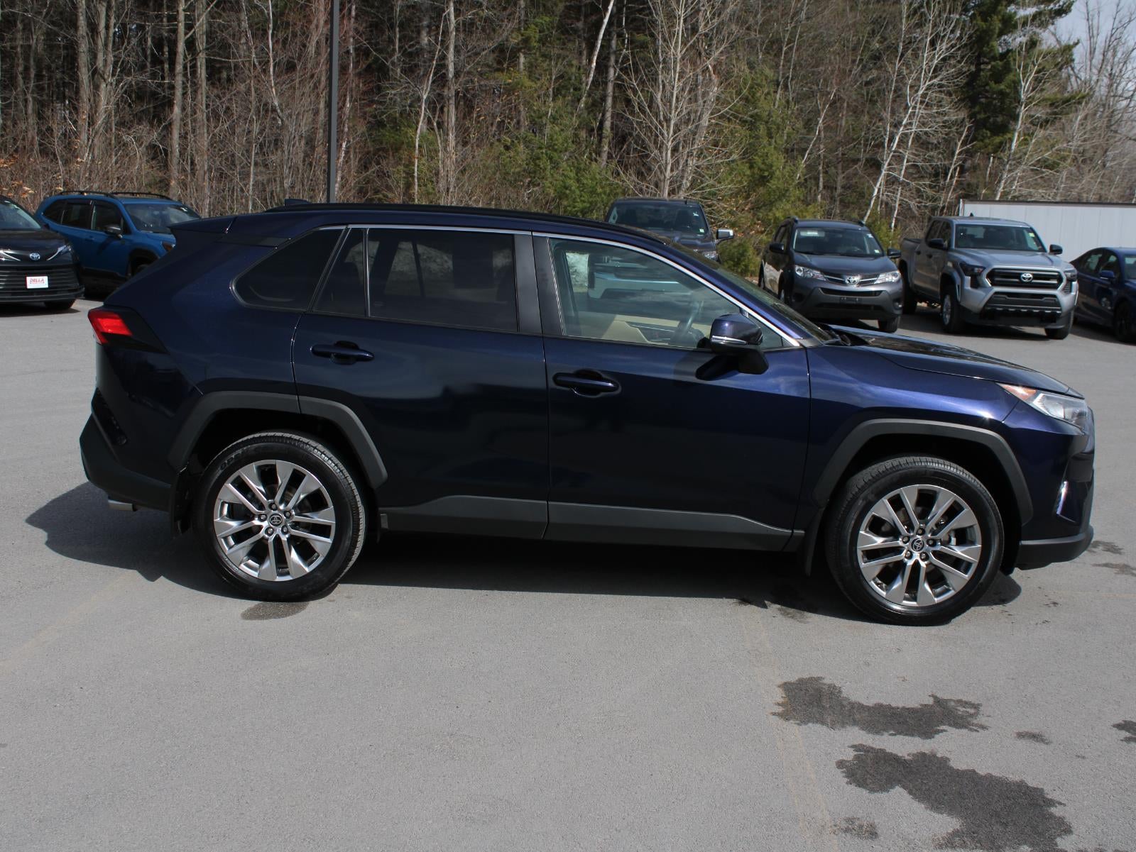 2021 Toyota RAV4 XLE Premium