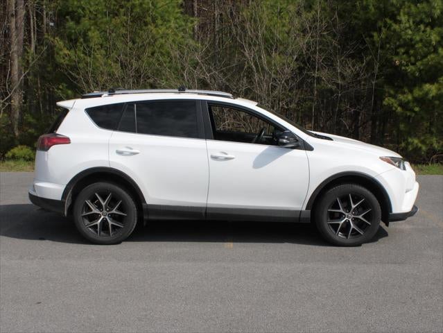2016 Toyota RAV4 SE