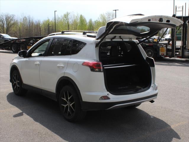 2016 Toyota RAV4 SE