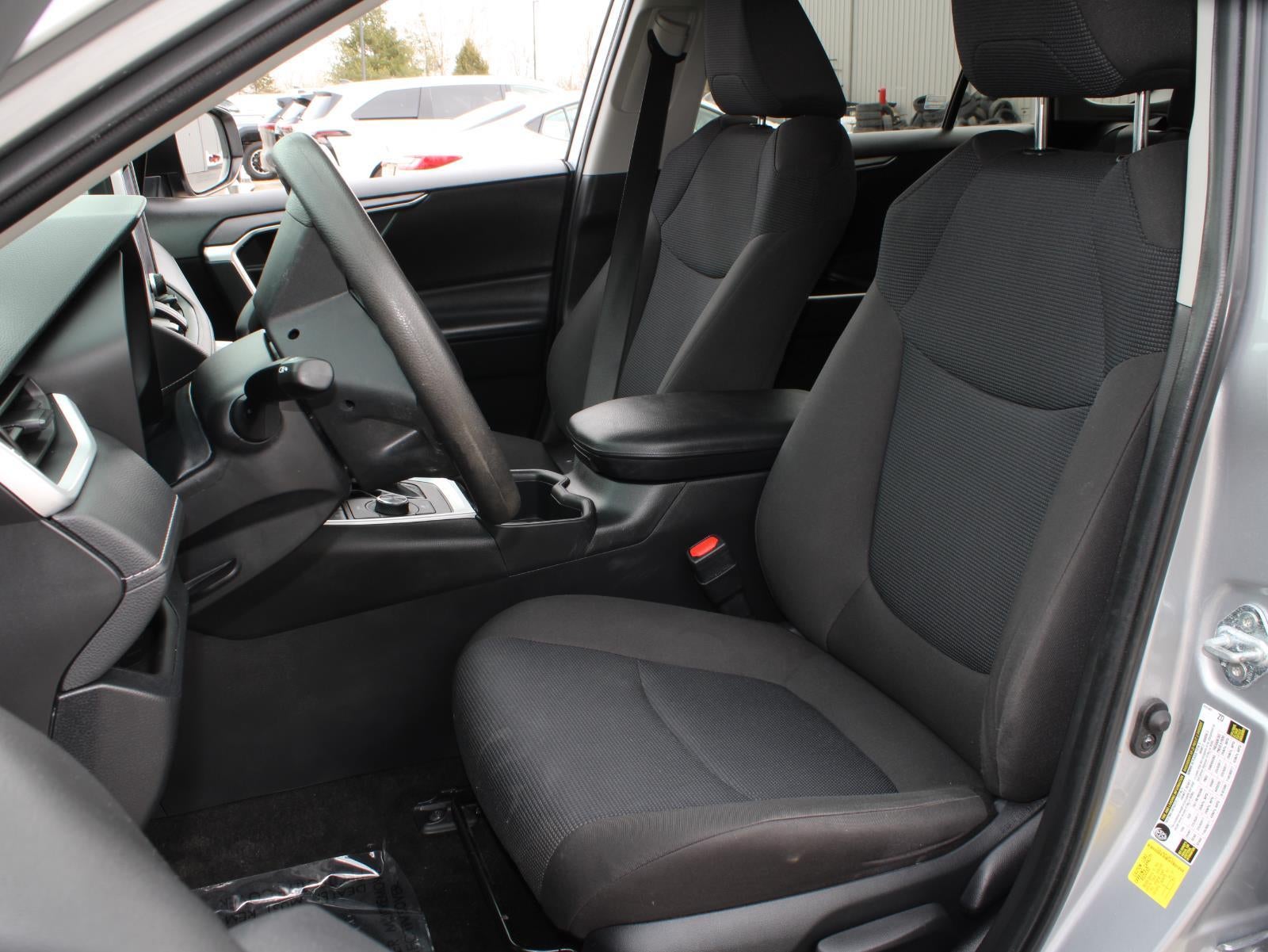 2023 Toyota RAV4 Hybrid LE