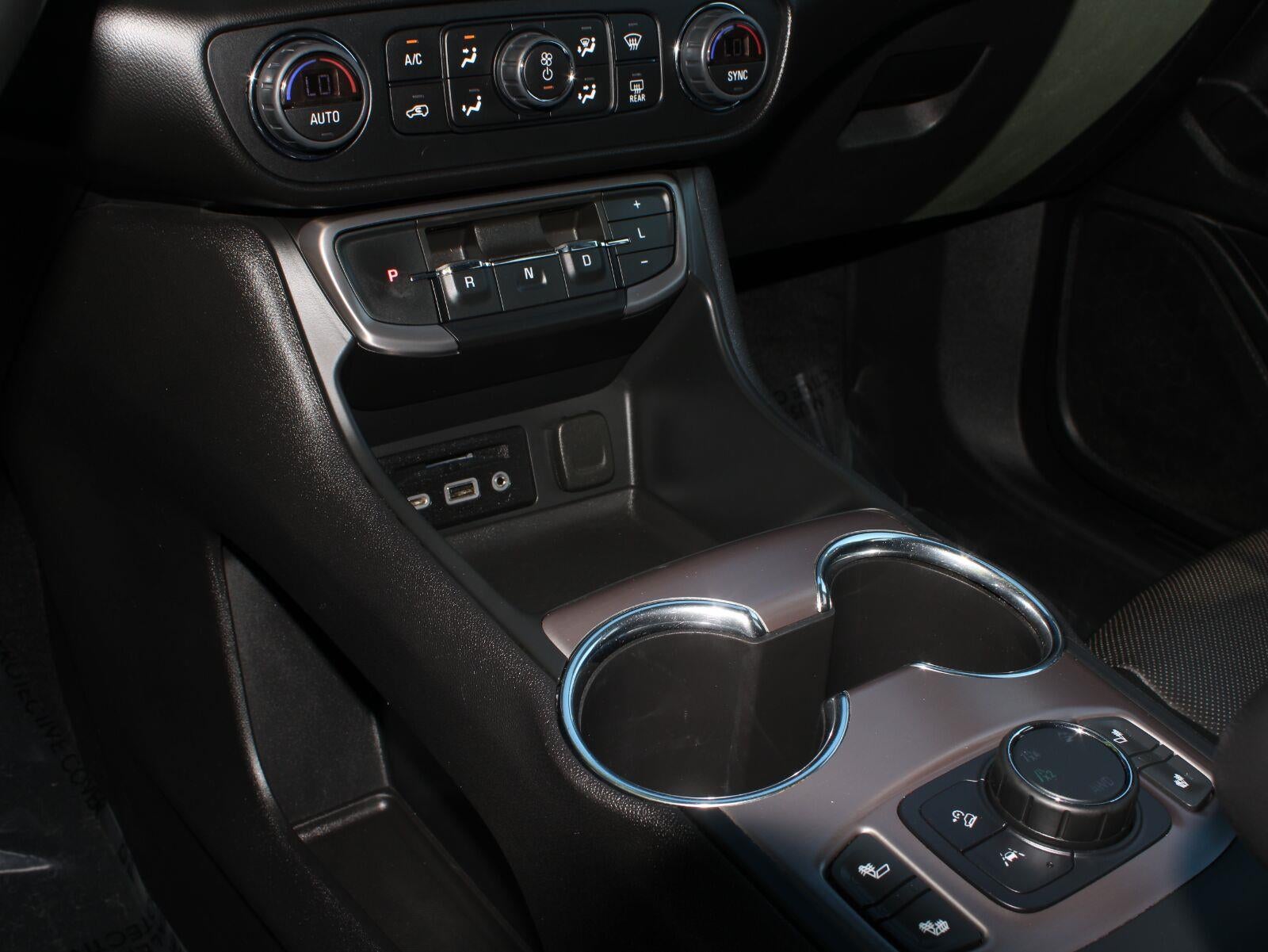 2023 GMC Terrain AT4
