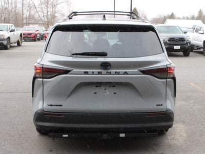 2025 Toyota Sienna Woodland Edition