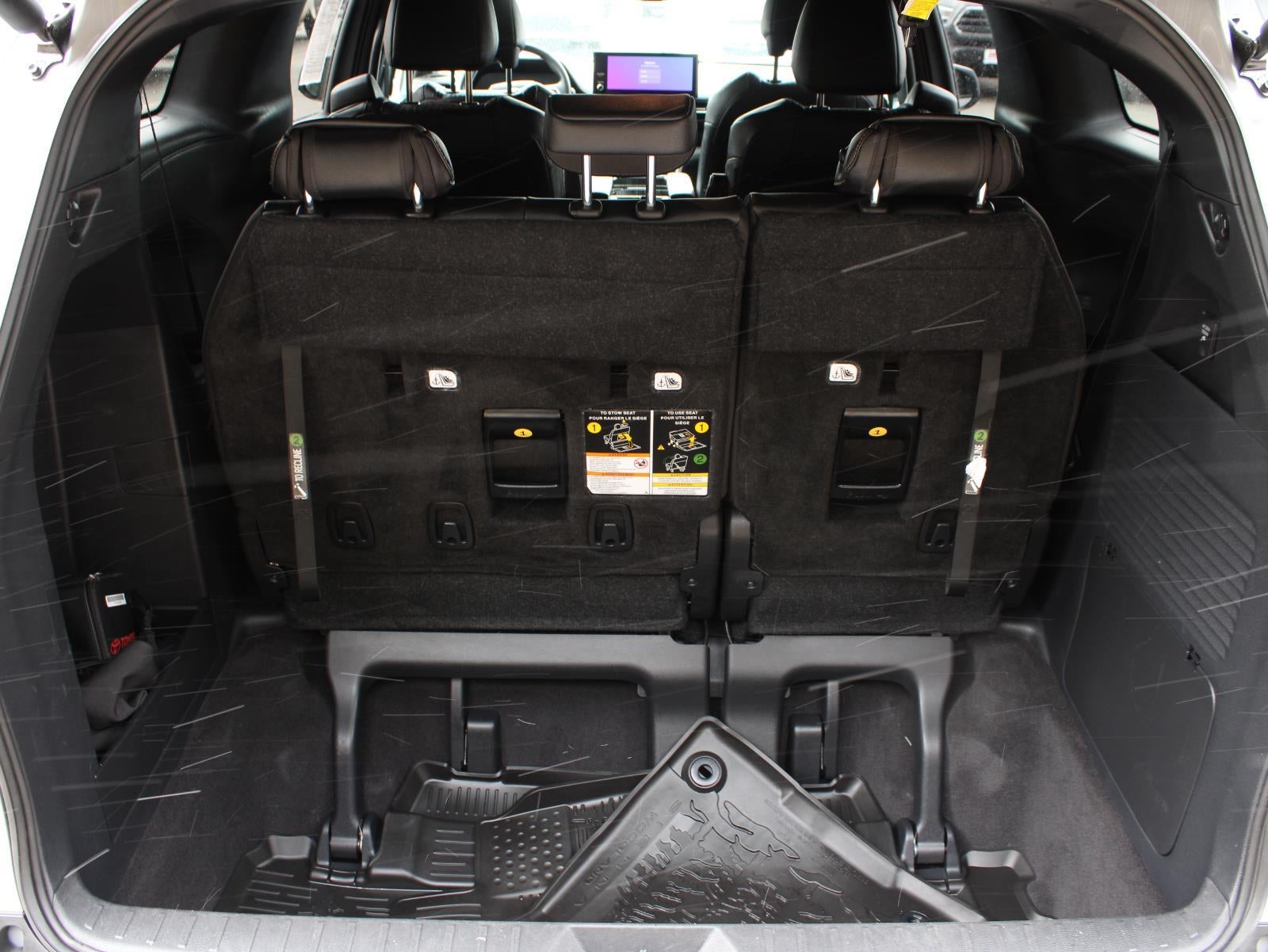 2025 Toyota Sienna Woodland Edition