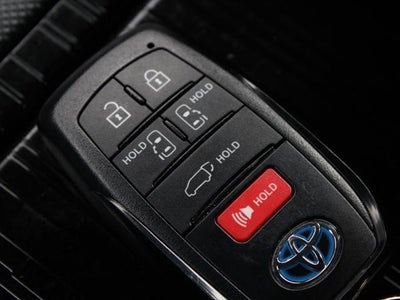 2025 Toyota Sienna Woodland Edition