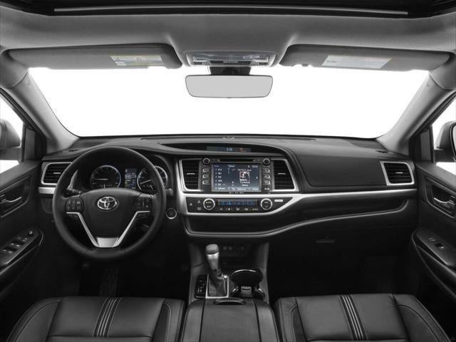 2017 Toyota Highlander SE