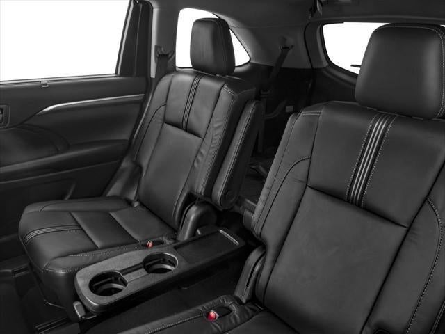 2017 Toyota Highlander SE