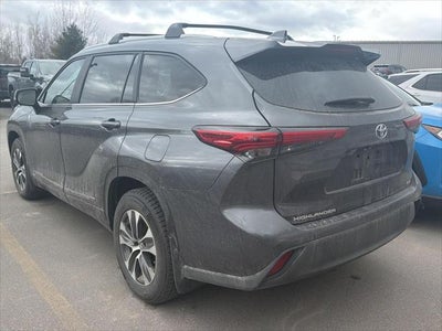 2023 Toyota Highlander Hybrid XLE