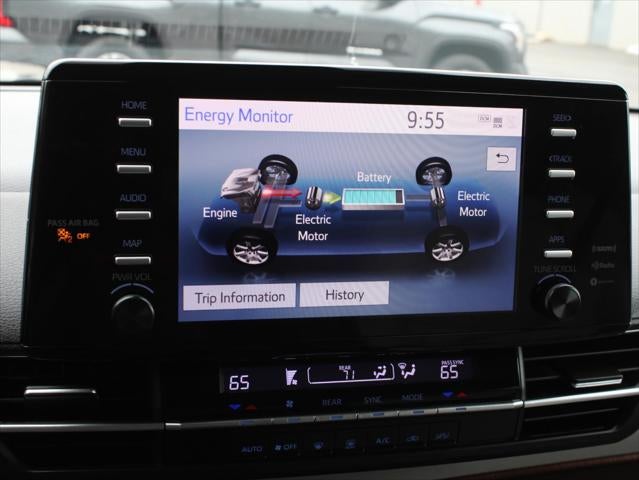 2022 Toyota Sienna LE