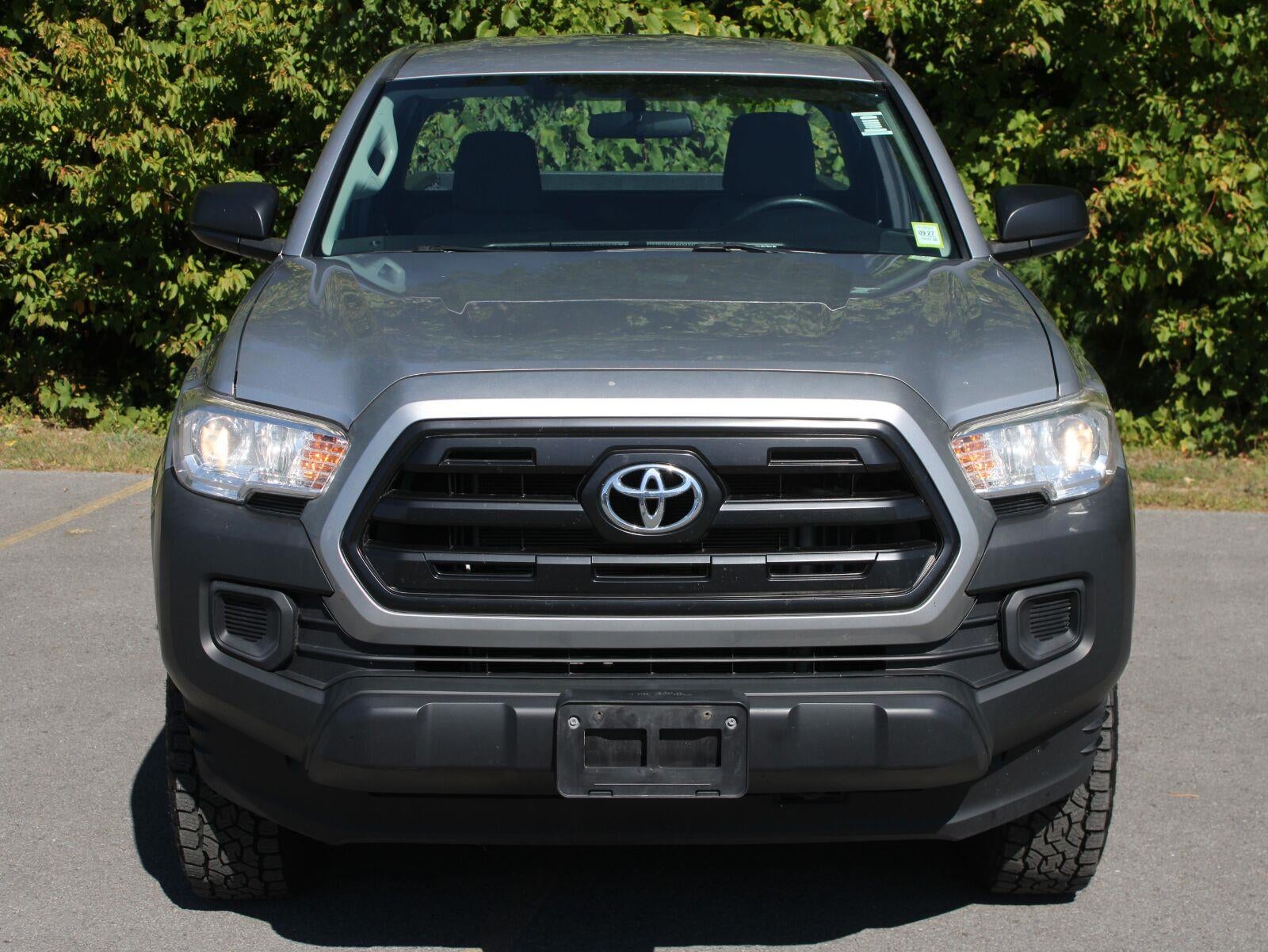 2017 Toyota Tacoma SR